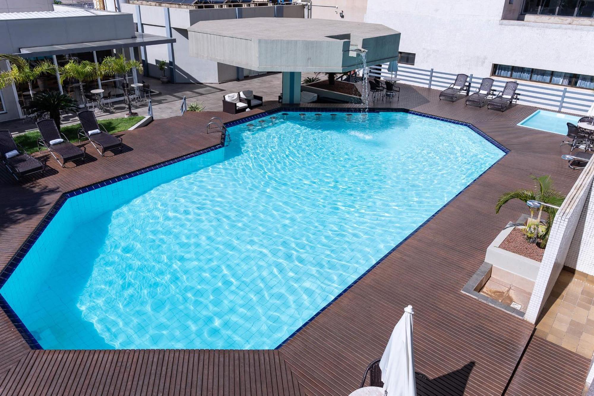 Hotel Deville Prime Cuiaba Exterior photo The swimming pool at the hotel